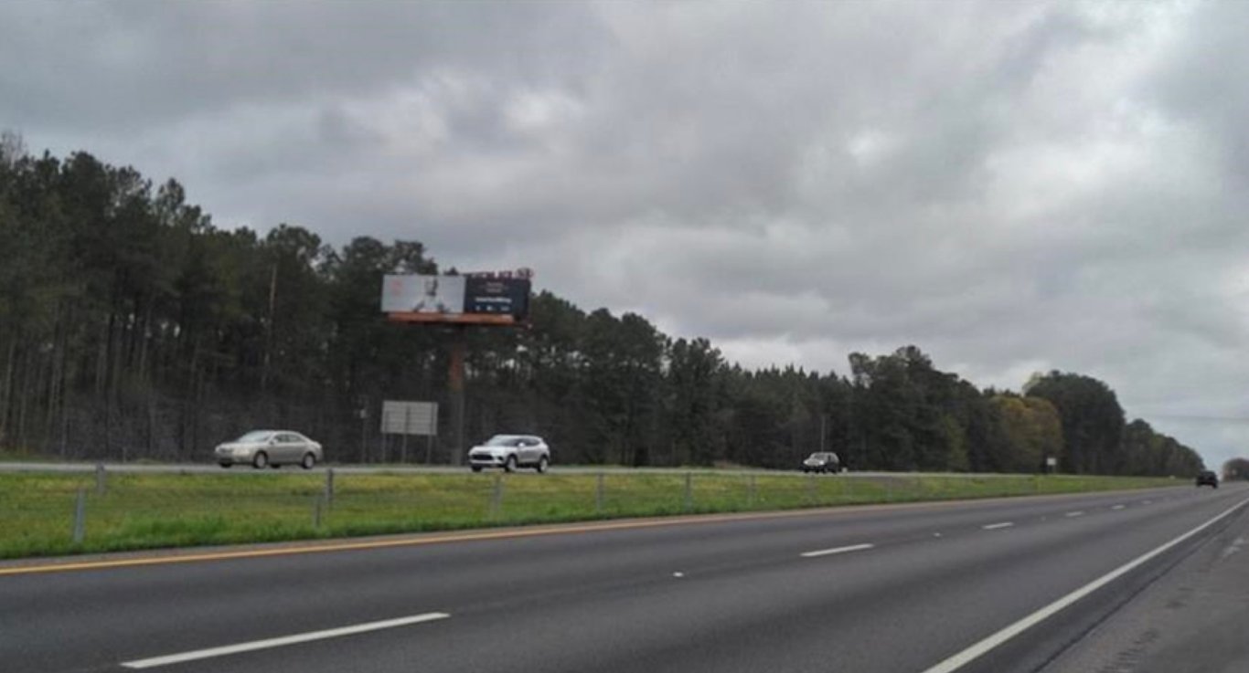 W/S I-85 140' S/O MM 9 Media