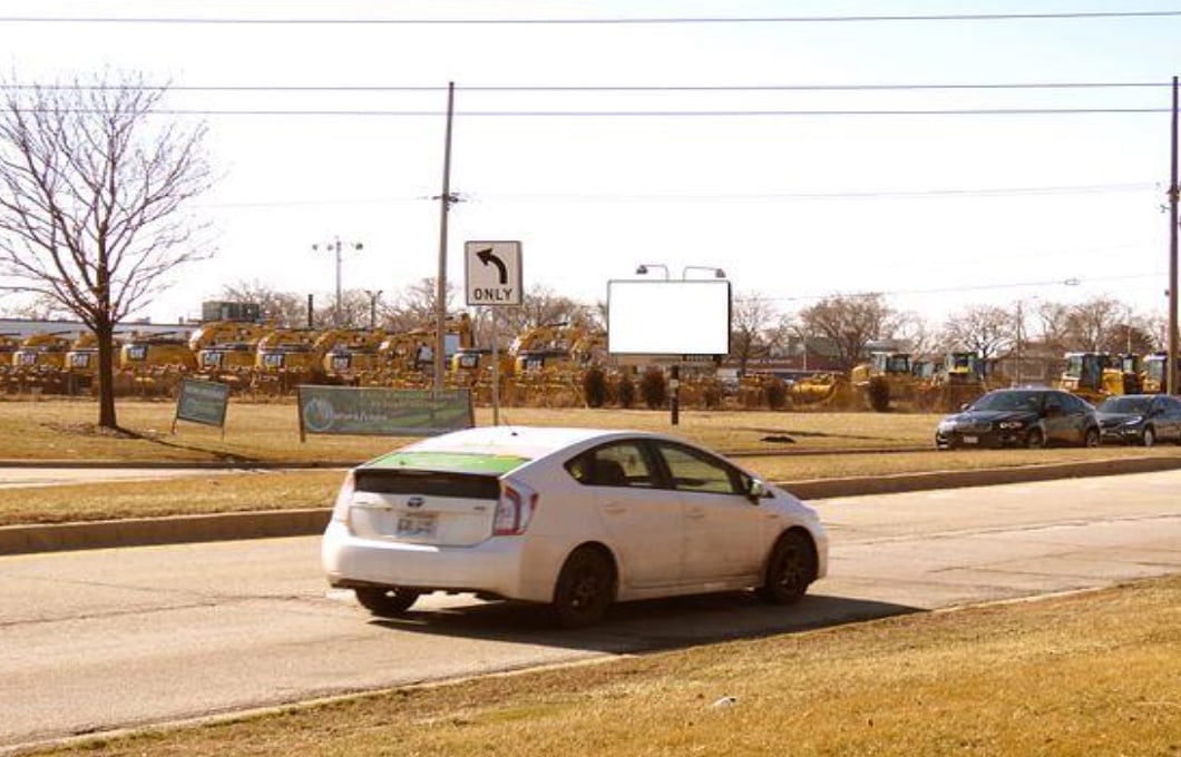 Location photo for W Grand Ave near Fischer Woods Co Forest Preserve (Elmhurst)