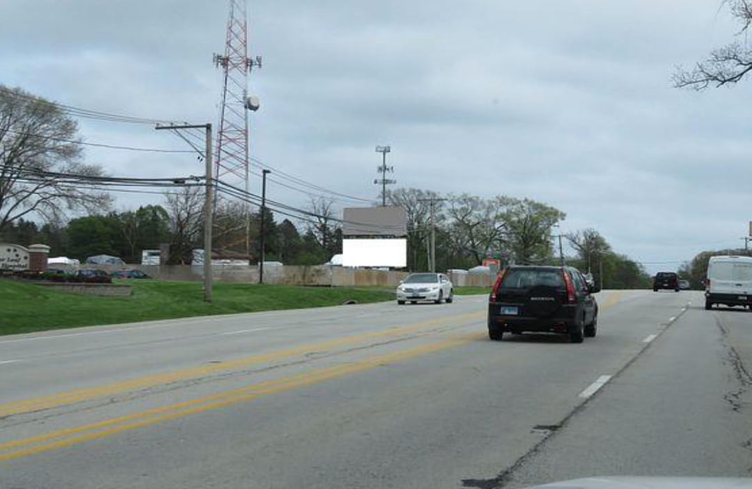 Location photo for Roosevelt Rd near Lorlyn Plaza (Winfield)