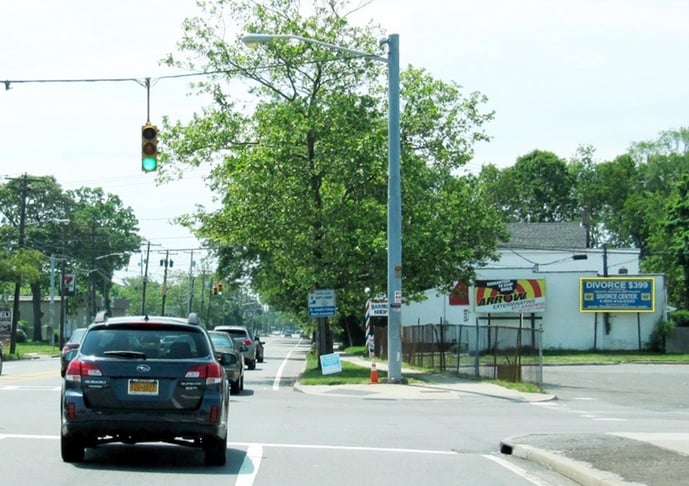 Location photo for Waverly Ave near Wavely Ave/W Roe Blvd (Patchogue)
