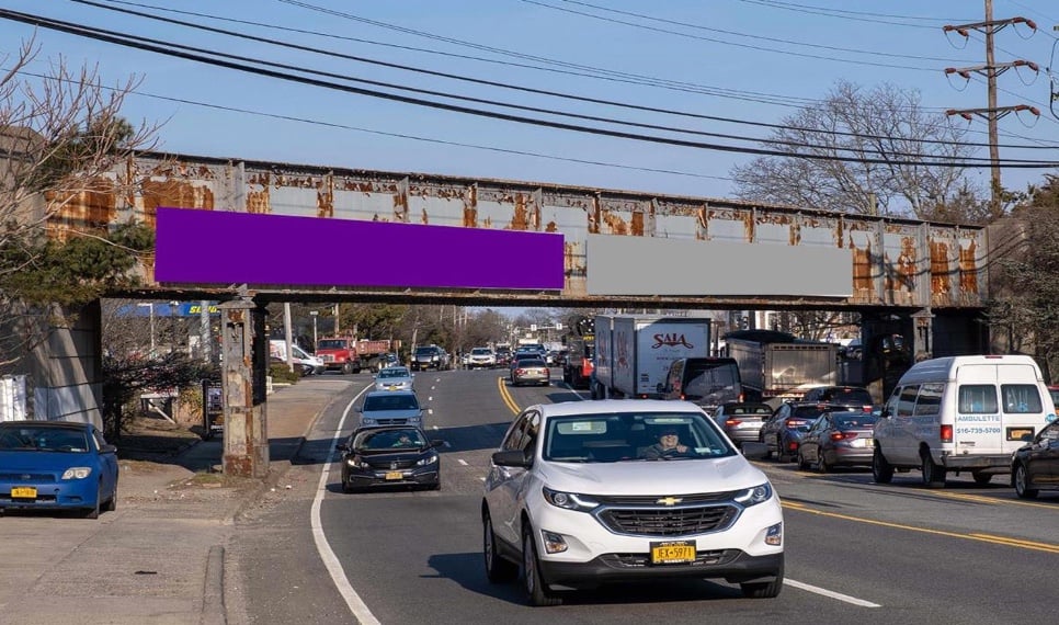 Farmingdale/Hempstead Turnpike @ Merritts Rd F/W Media