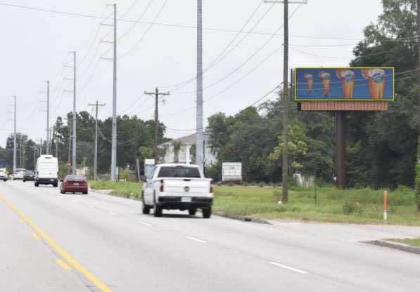 Clements Ferry Rd E/S, 0.85 mi N/O I 526, SW/F Media