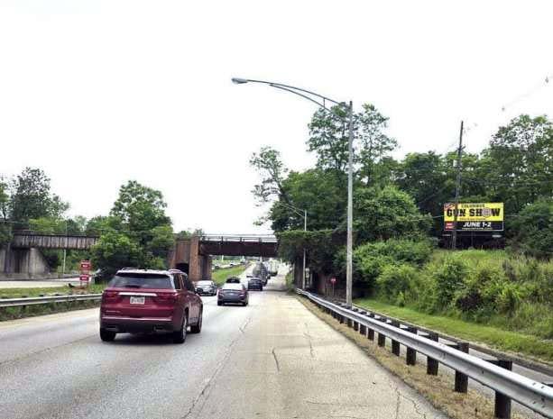 2485 College WS 300ft S/O Petzinger F/N - 1 Media