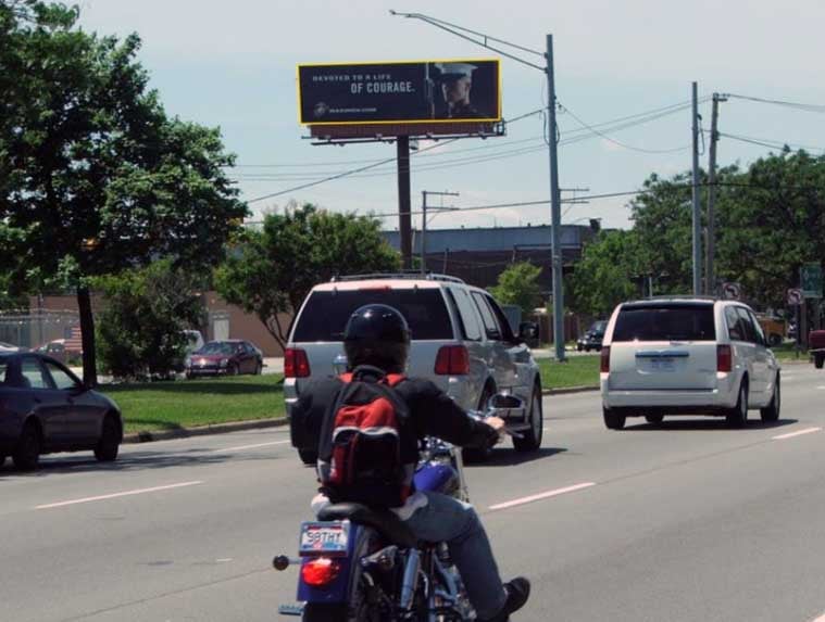 S/S 8 MILE RD W/O SHERWOOD F/E Media