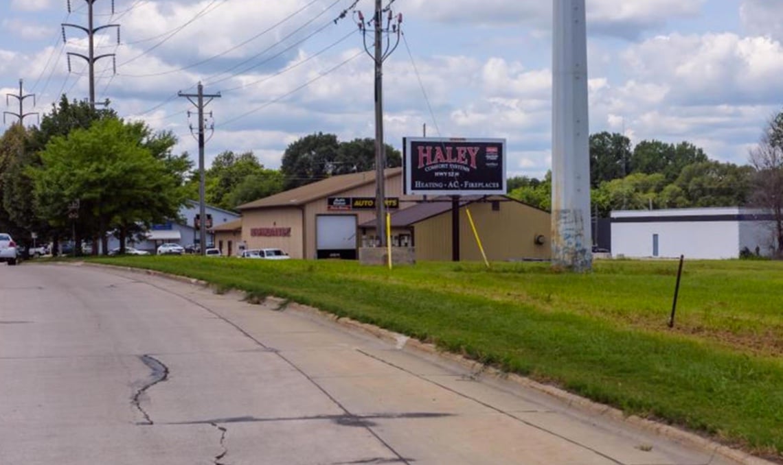 Civic Center Dr 0.35 mi W/O US 63 NS F/E Media