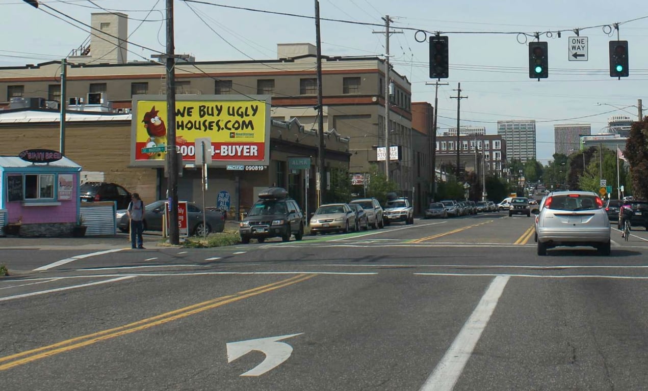 Location photo for SE 8th Ave near SE Grand & Hawthorne, Southeast Portland (Portland)