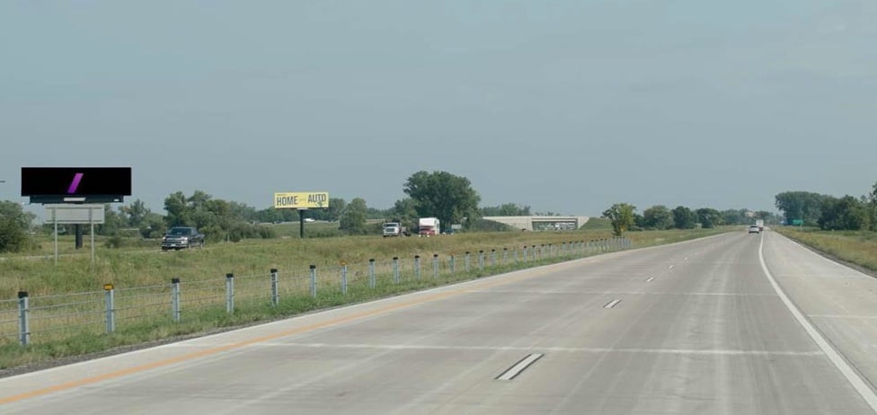 Location photo for I-35E 2000 ft S/O I-35 Split W/L F/S