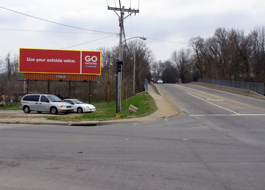 Location photo for N Broadway St near Leavenworth Historical Museum Association (Leavenworth)