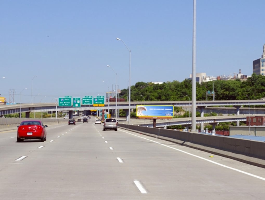 Location photo for S/S I-70 .3MI W/O I-35 FW