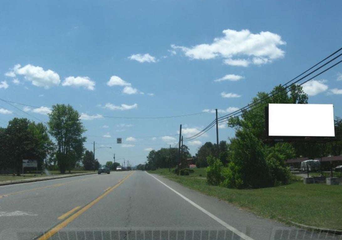 Main St . 0.25 mi S/O North Industrial Blv WS Media