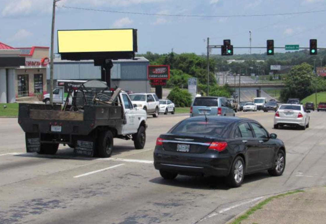 Location photo for Harding Pl near Harding Pl & Antioch PK EB (Nashville)