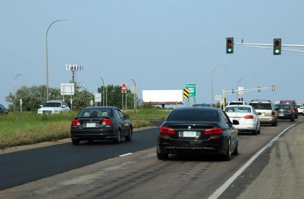 Location photo for MN-7 near Cambridge St & Ramsgate Apts, Aquila (St Louis Park)