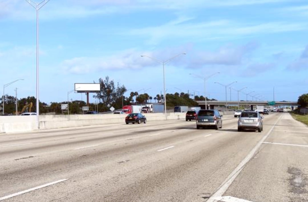 Location photo for W Ocean Ave near ActivistArtistA Bay Gates Murals (Boynton Beach)