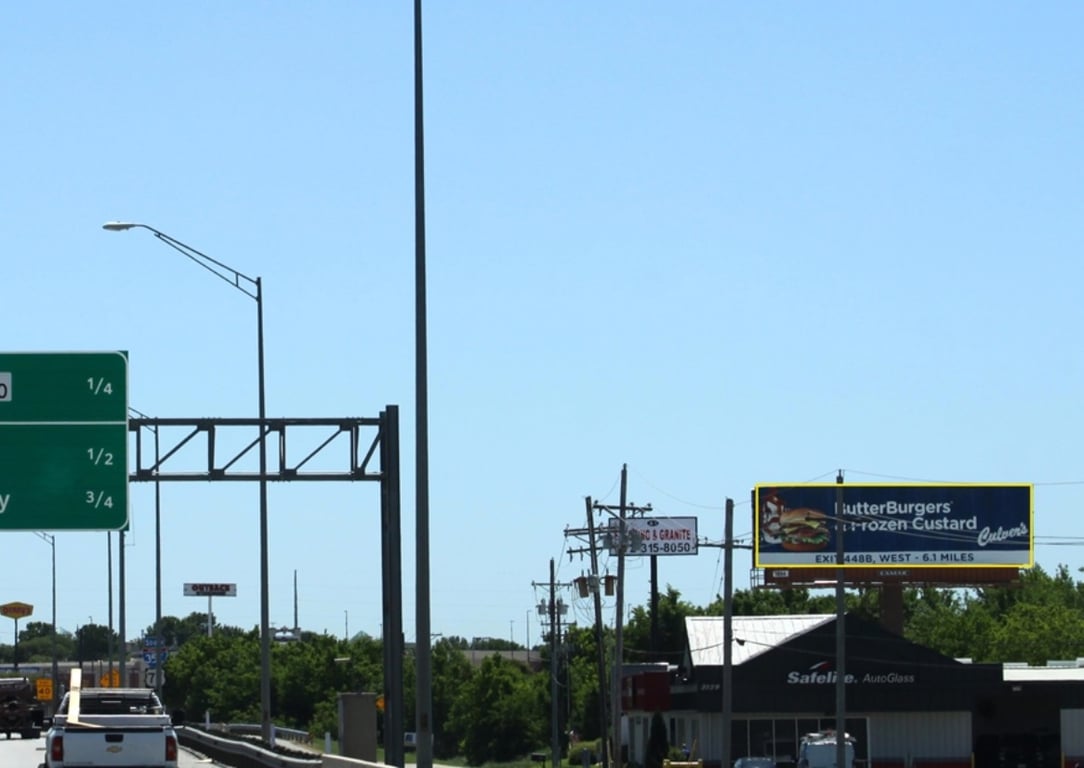 Location photo for S Stemmons Fwy near Ciota Megan (Lewisville)