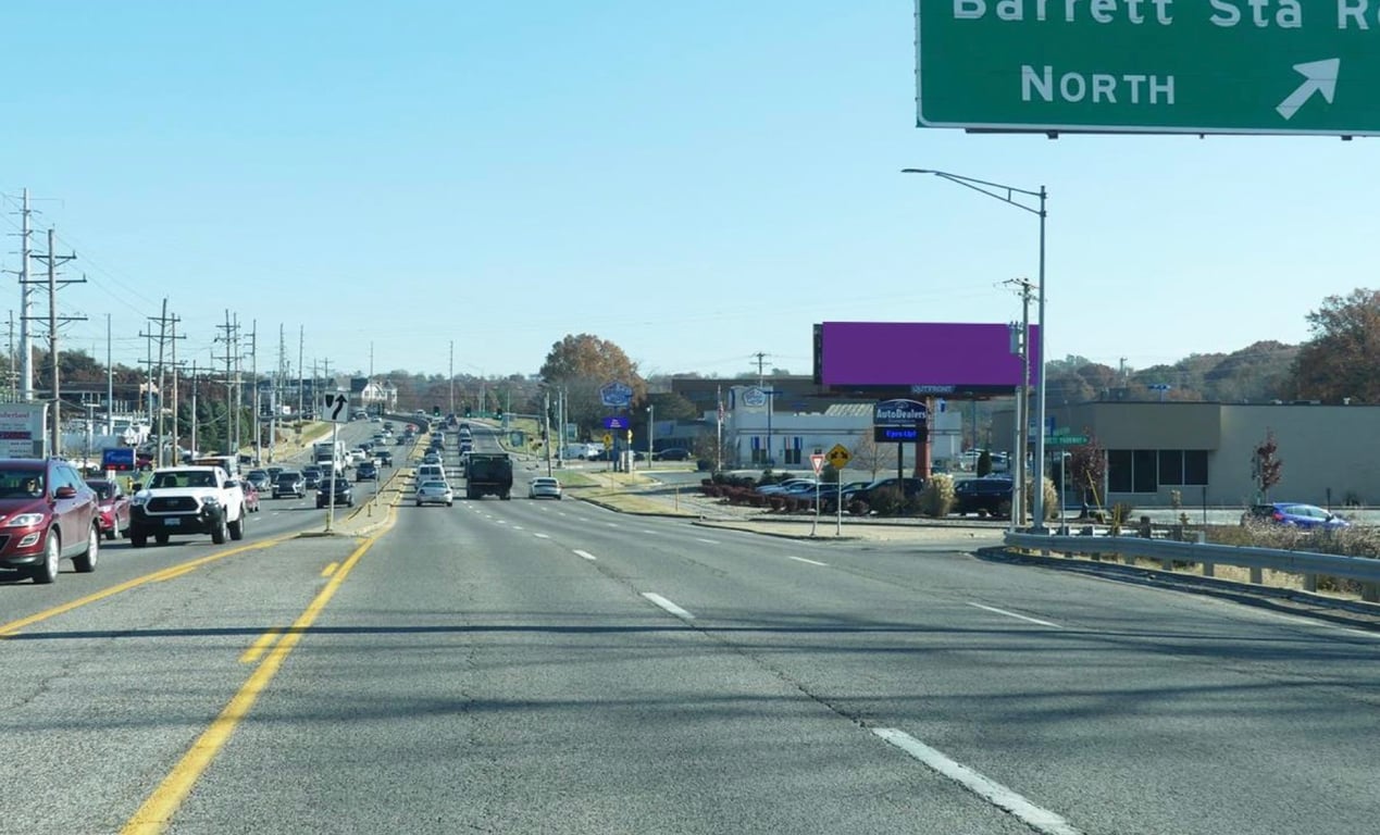 Location photo for Manchester Rd near Manchester @ Barrett Station WB (Ballwin)