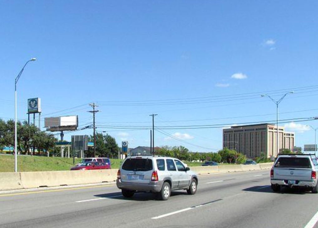Location photo for West Fwy near Columbia College-NASJRB Fort Worth, Ridgmar (Fort Worth)