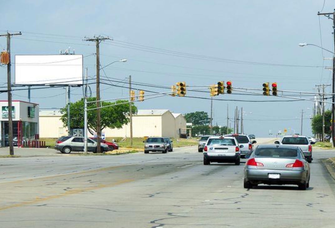 Location photo for E Seminary Dr near Mansfield HWY & Trueland (Forest Hill)