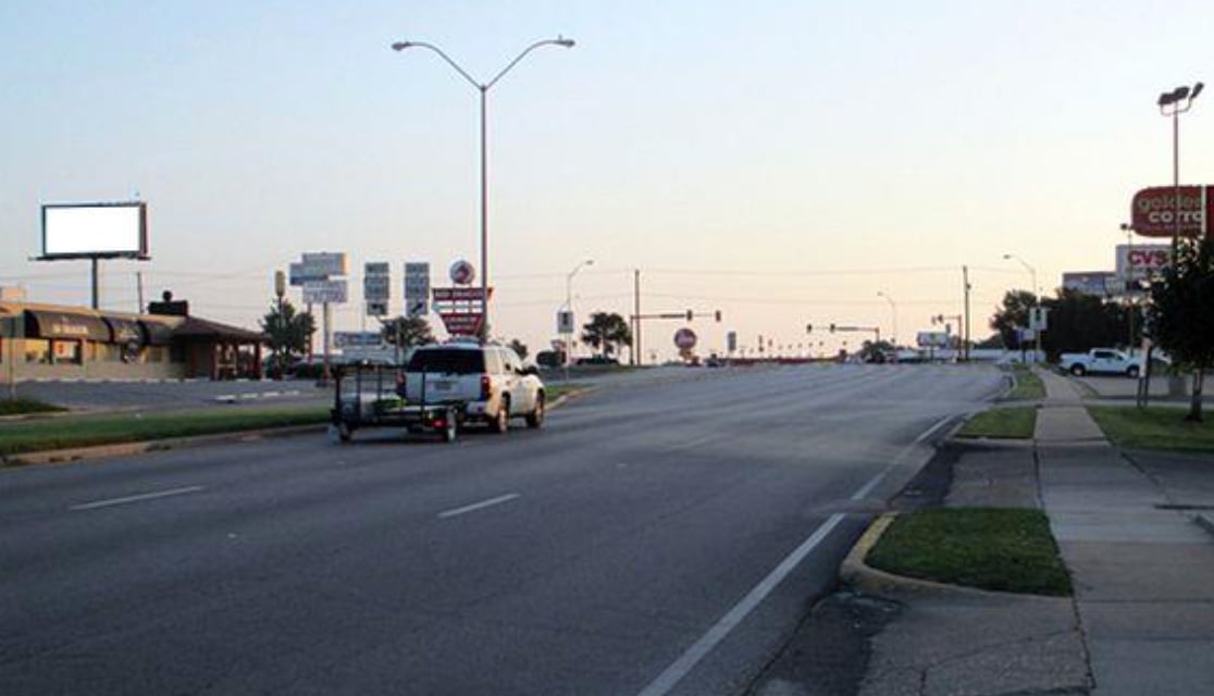 Location photo for Alta Mere Dr near Camp Bowie West & Joyce - Marquita (Fort Worth)