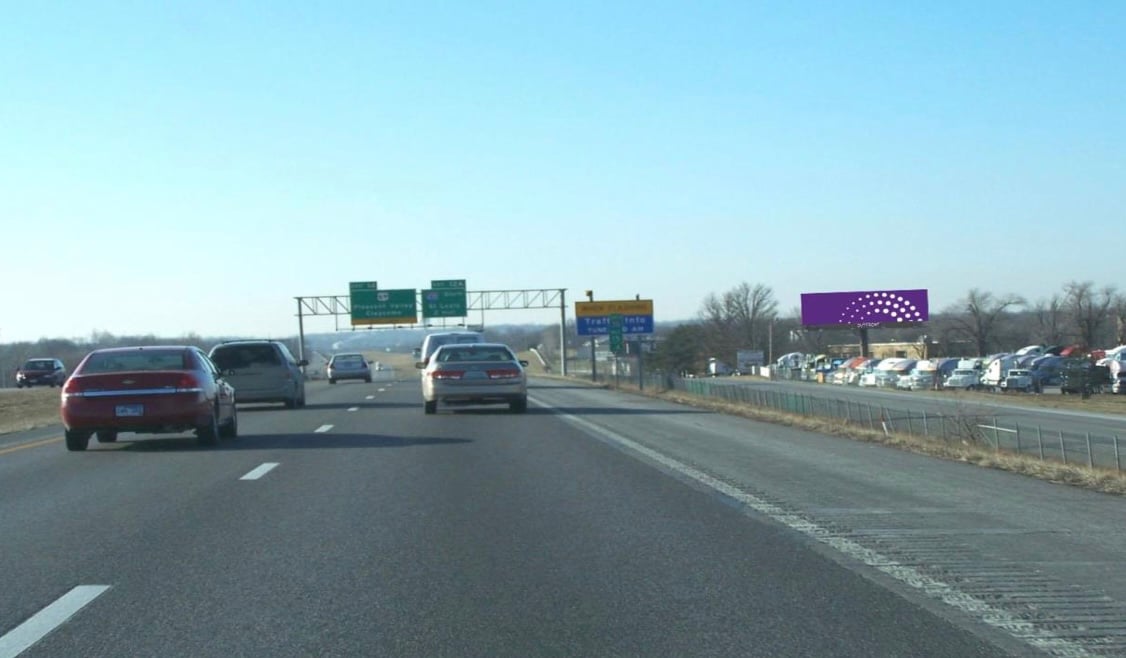 I-35 .90 mi S/O 152 Hwy. W/S F/N Media