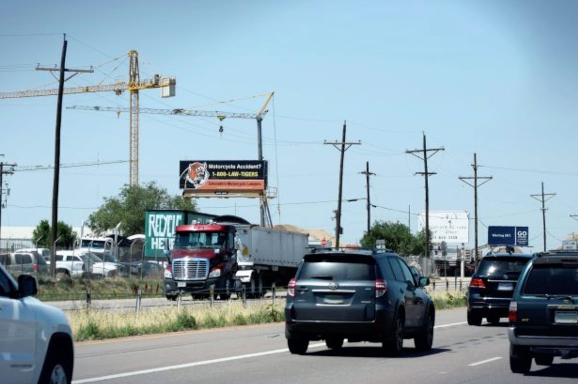 W/L Hwy 85 & County Rd 4 S/F Media