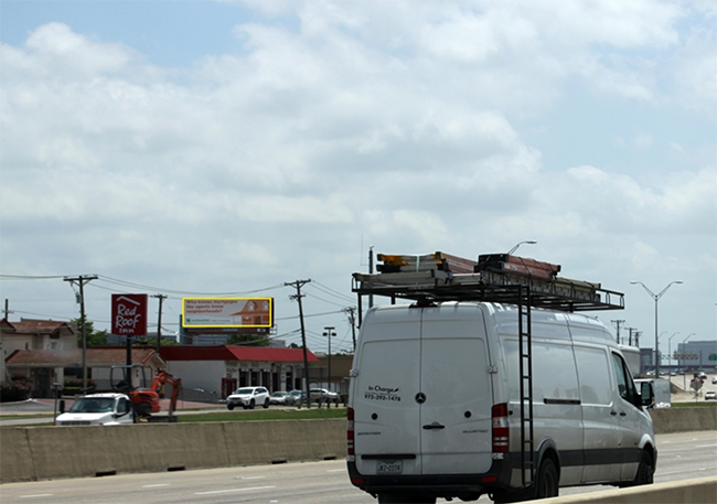 US75, ES, @ 1800 N. CENTRAL EXPY E/S Media