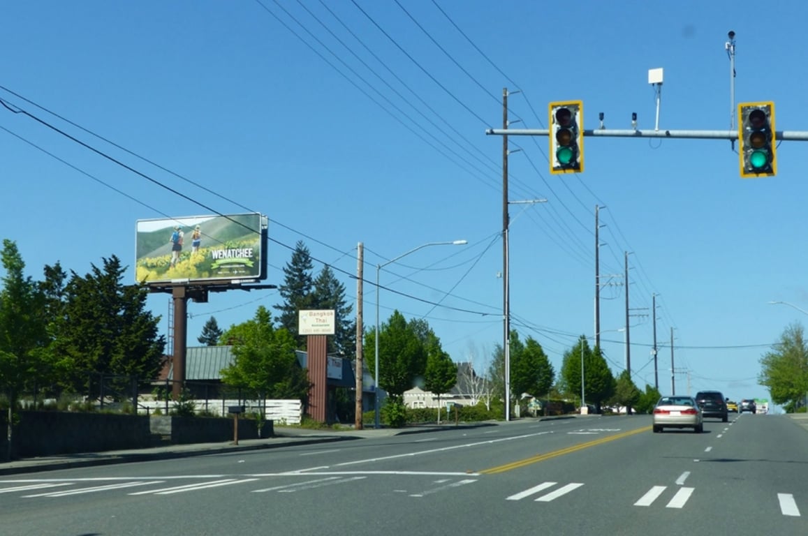 112TH ST E SL 100F W/O 98TH AV EF-1 Media