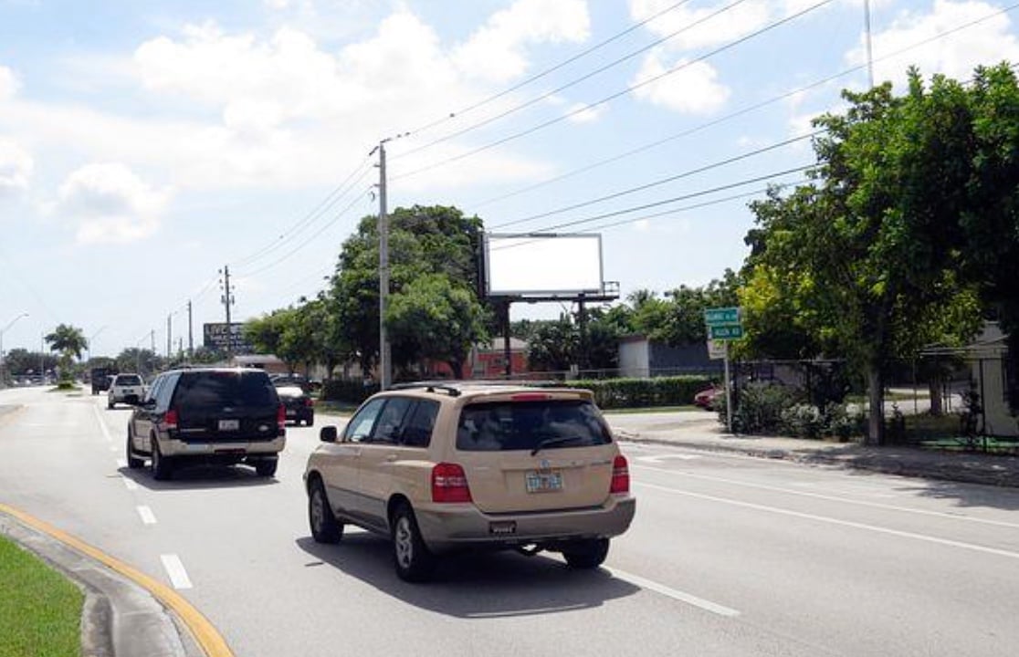 Location photo for W Hallandale Beach Blvd near Hallandale Bch Boulevard & US 441 (Miramar)