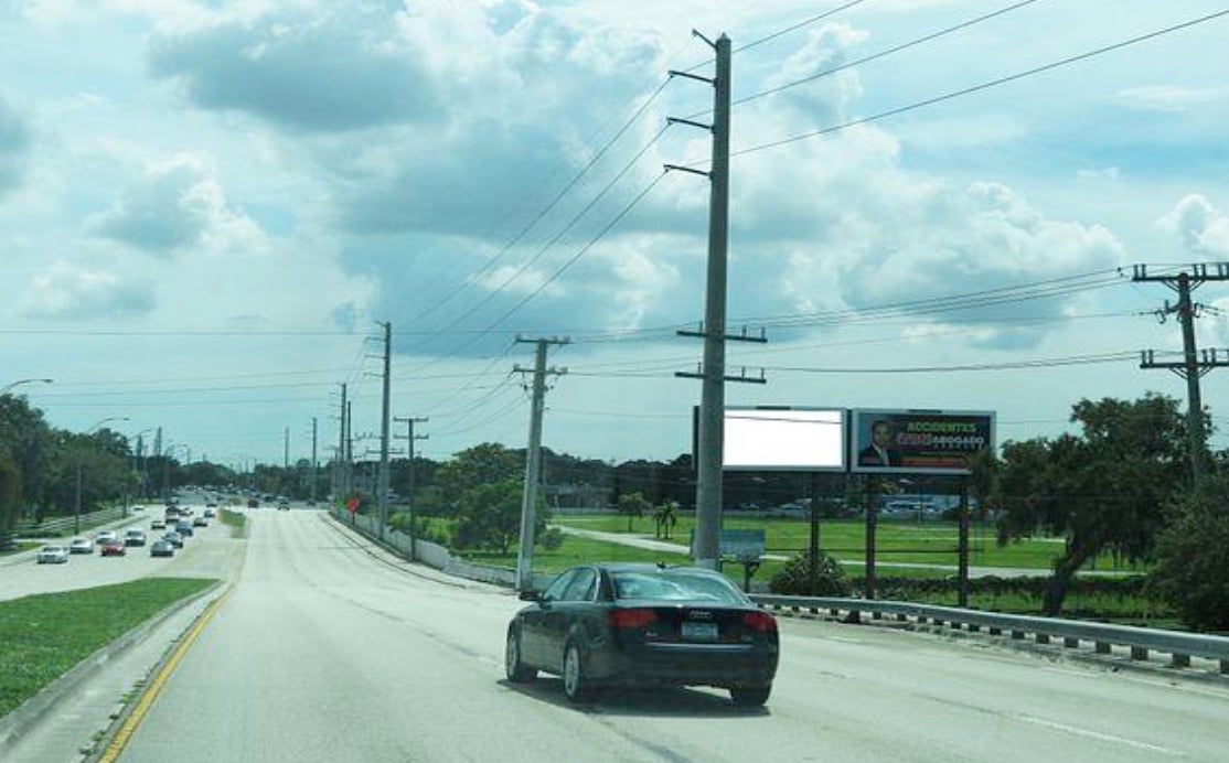 Location photo for Stirling Rd near Stirling Road & US 441 (Hollywood)