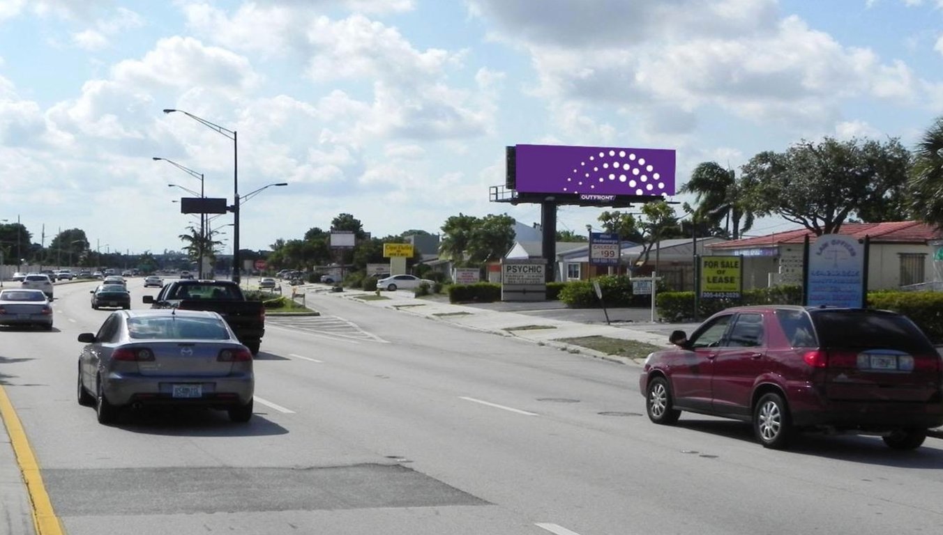 Location photo for Commercial Blvd Service Rd near Commercial Boulevard & Northeast 6th Av (Oakland Park)