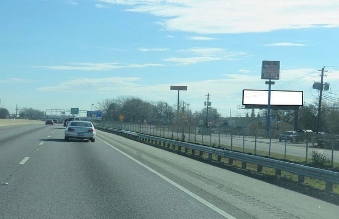 Location photo for Iris Dr SE near Conyers Crossing (Conyers)