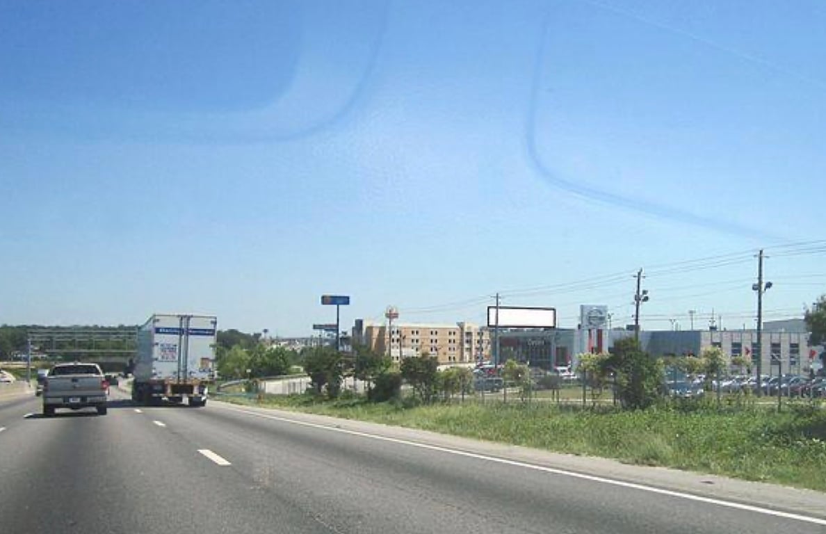 Location photo for Iris Dr SW near Conyers (Conyers)