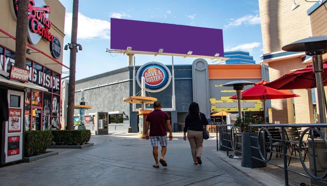 The Outlets @ Orange & Dave & Busters (NO EXT) % F/W Media