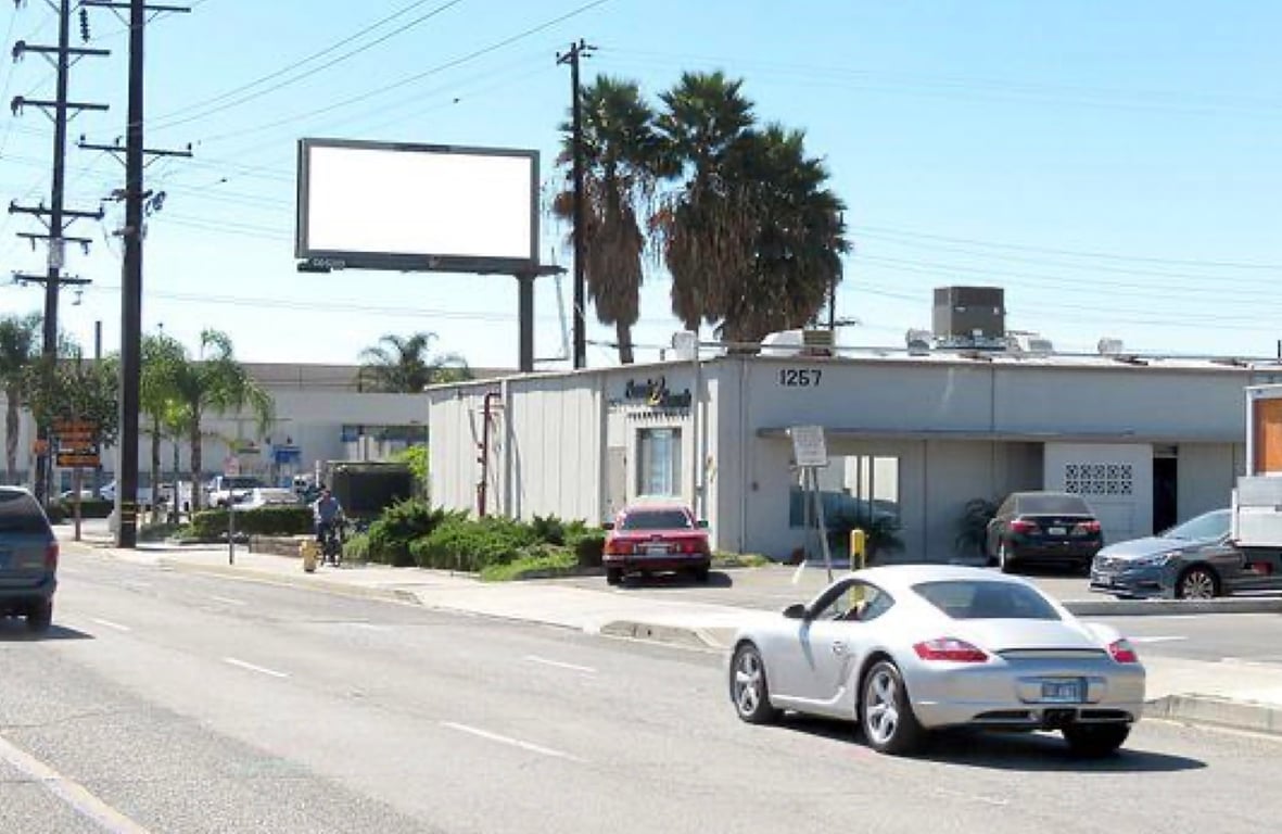 Location photo for E Orangethorpe Ave near State College-Orangethorpe (Fullerton)