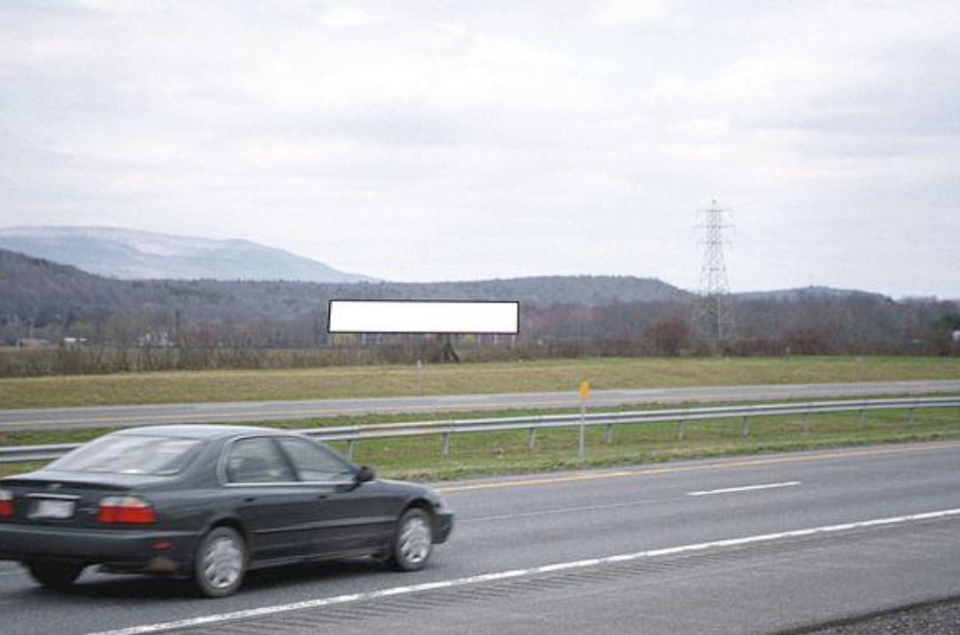 Location photo for I-87/NYS Thruway WS 0.2mi S/O Saugerties Exit 20 F/S - 1