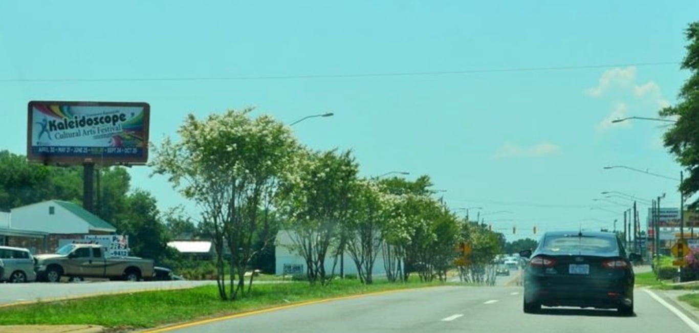 906 Cannon Blvd. 50 ft S/O 10th St. ES Media