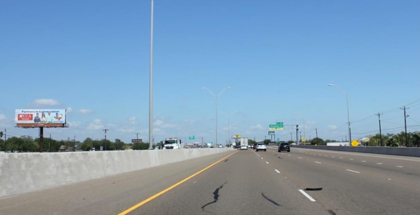 Hwy 77, 539' W/O 8th St. San Benito, TX Media