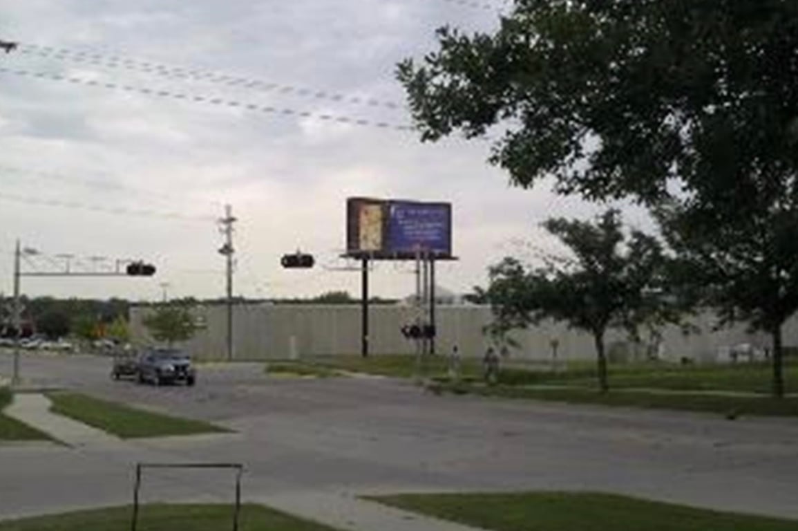 State Ave. 0.2 mi S/O Hoffman Dr. ES F/S