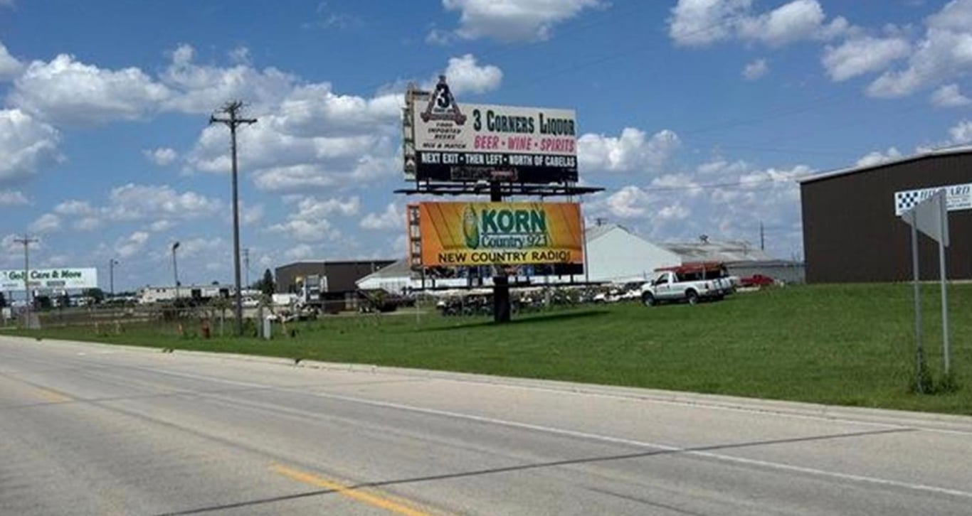 I-35 1.8 mi N/O US 14 ES F/S