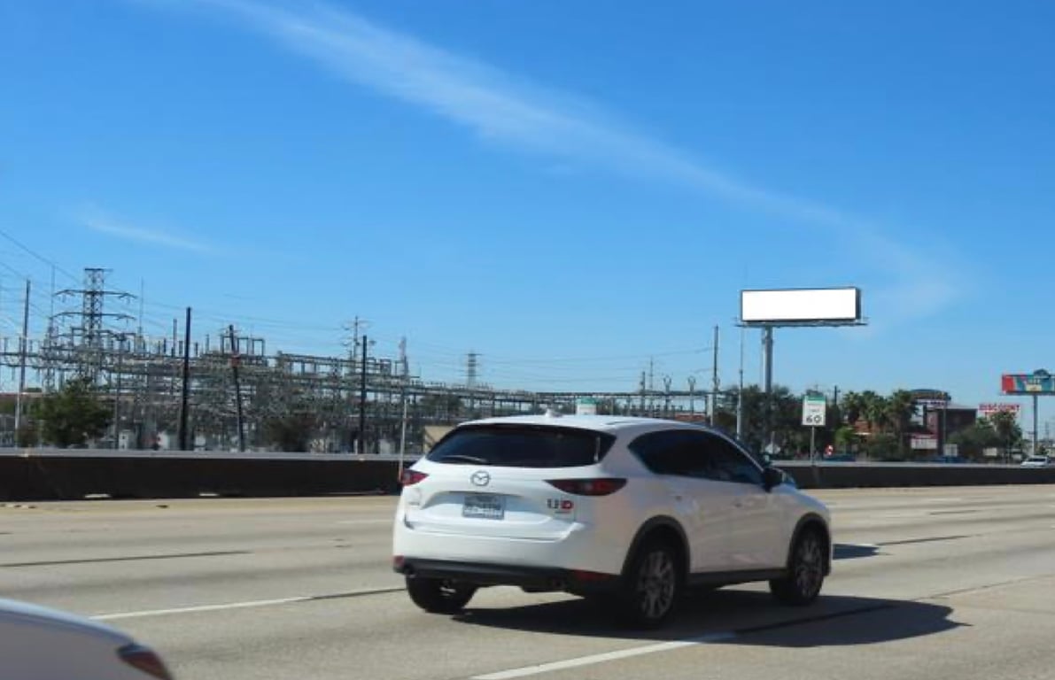 Location photo for Southwest Fwy near Levy Dog Park, Greenway / Upper Kirby Area (Houston)