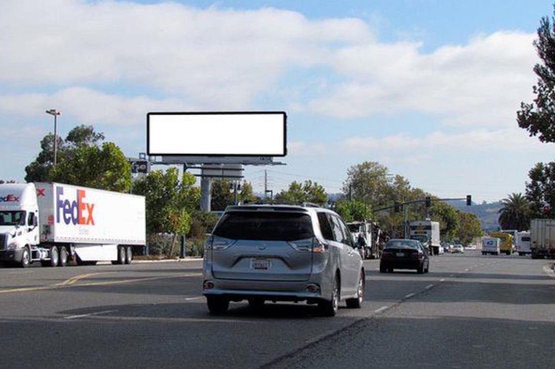 Location photo for 98th Ave near Empire Rd & Coral Rd (Near 98th Av) (Oakland)