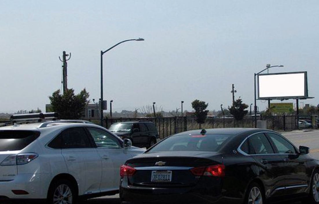 Location photo for Doolittle Dr near Hegenberger Rd & Doolittle Dr (Oakland)