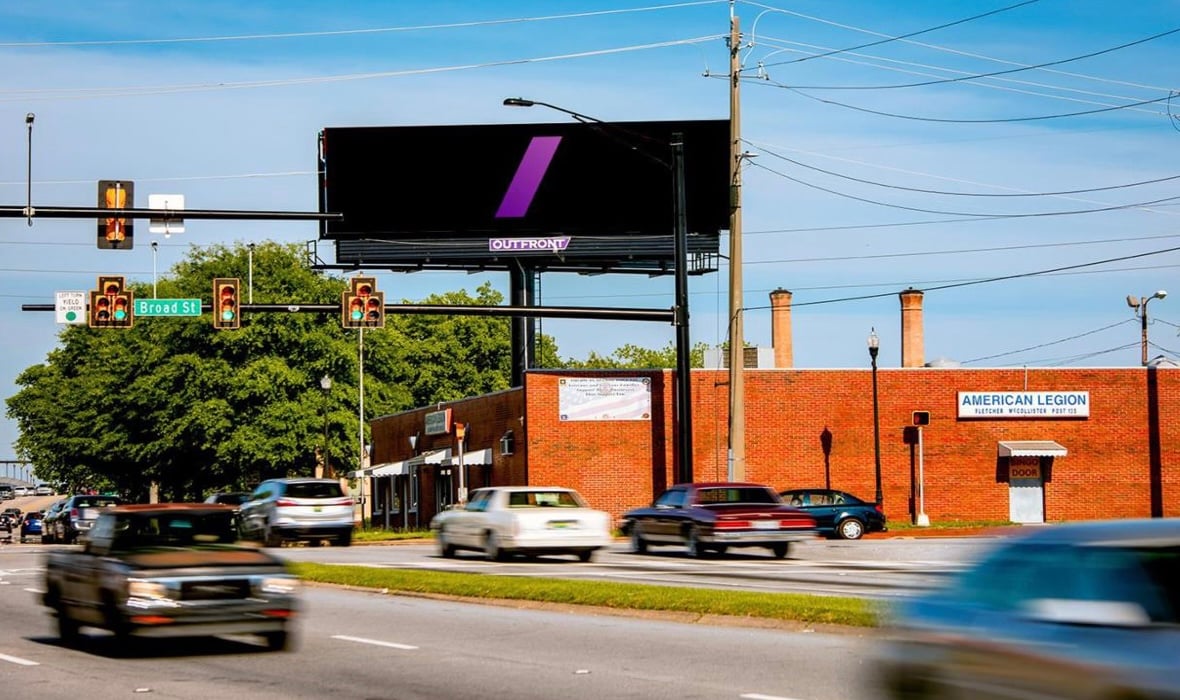 13th St E/O Broad St S/S F/W Media