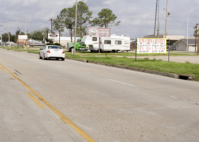 25355 HWY 1 S APPROX 8/10 MI S/O HWY 75 Media