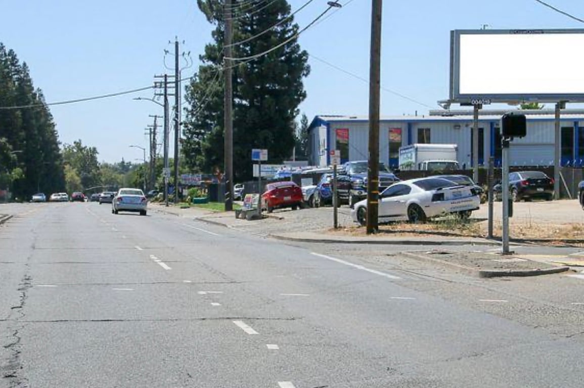 Location photo for Auburn Blvd near Auburn Blvd & Orange Grove Ave (WB) (Sacramento)