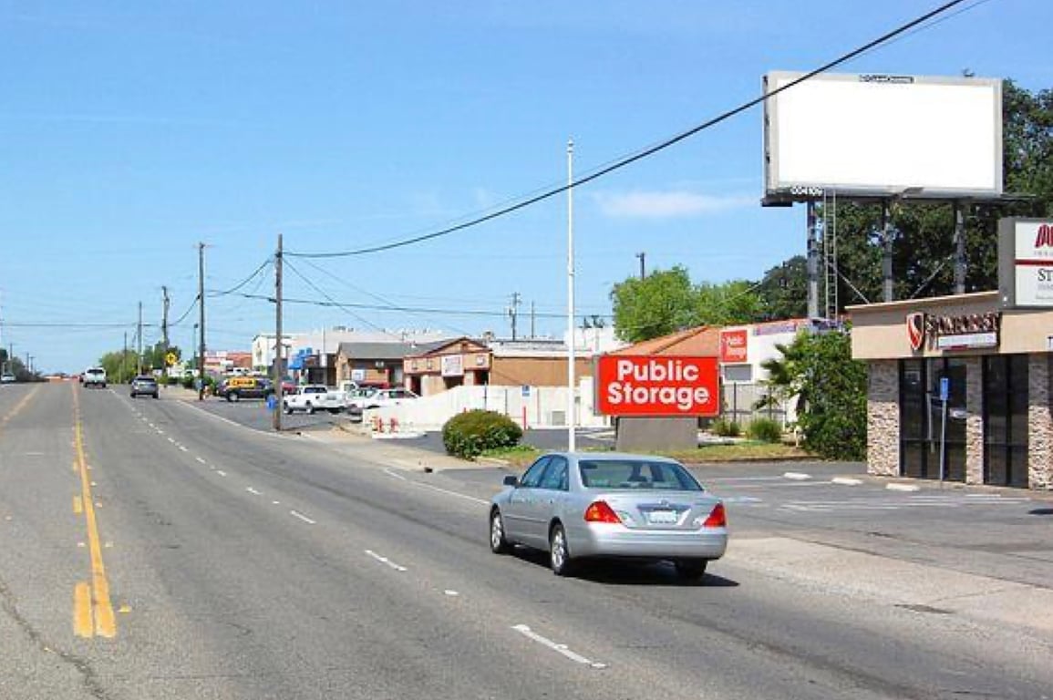 Location photo for Fair Oaks Blvd near Fair Oaks Blvd & Wayside Ln (EB) (Carmichael)