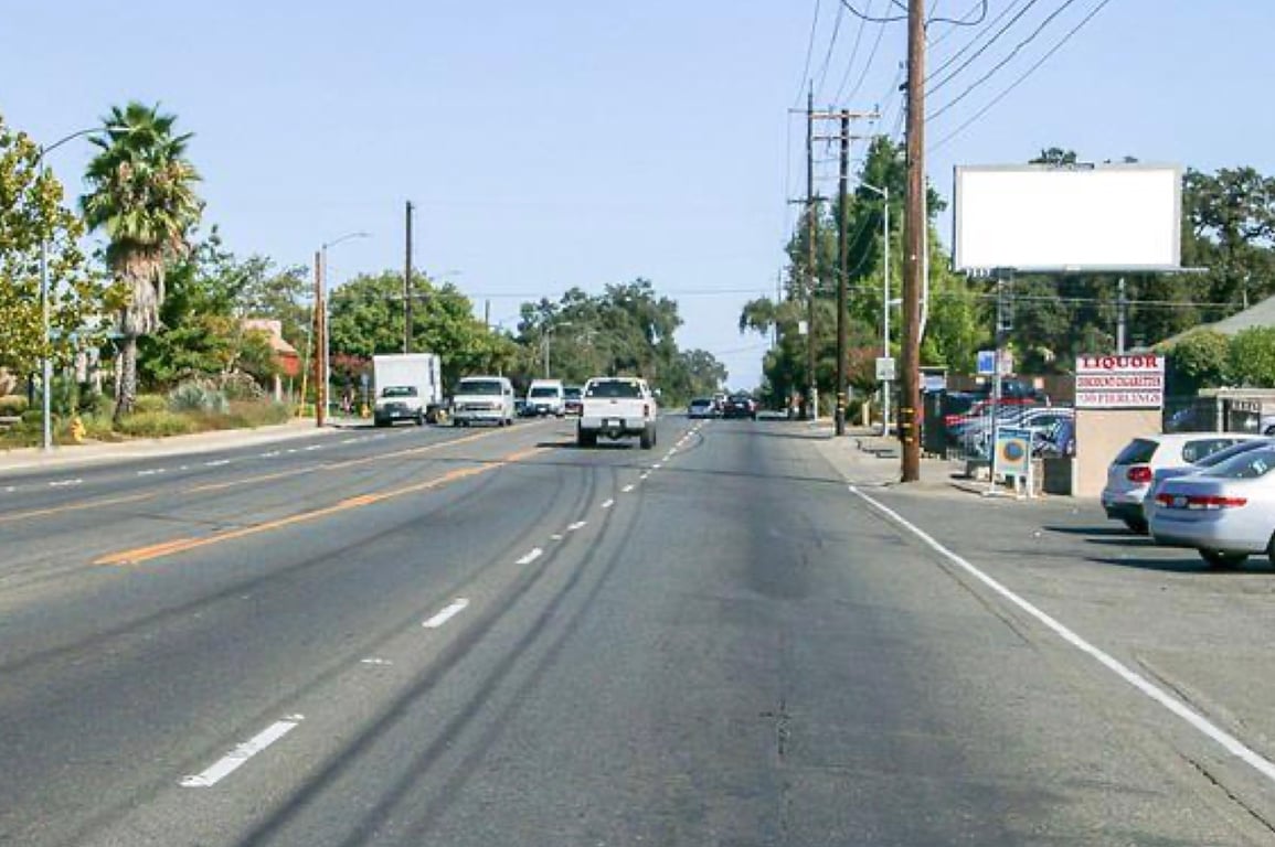 Location photo for Fair Oaks Blvd near Fair Oaks Blvd & California Ave (EB) (Carmichael)