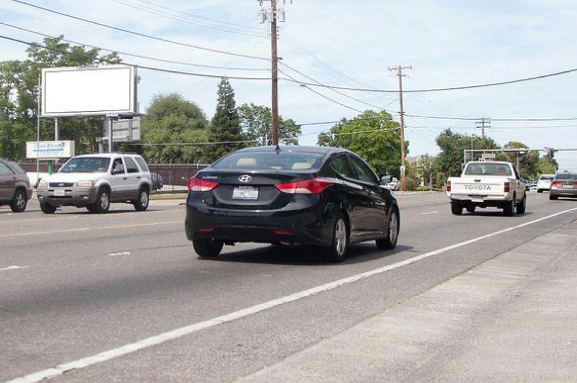 Location photo for Auburn Blvd near Auburn Blvd & Orange Grove Ave (WB) (Sacramento)