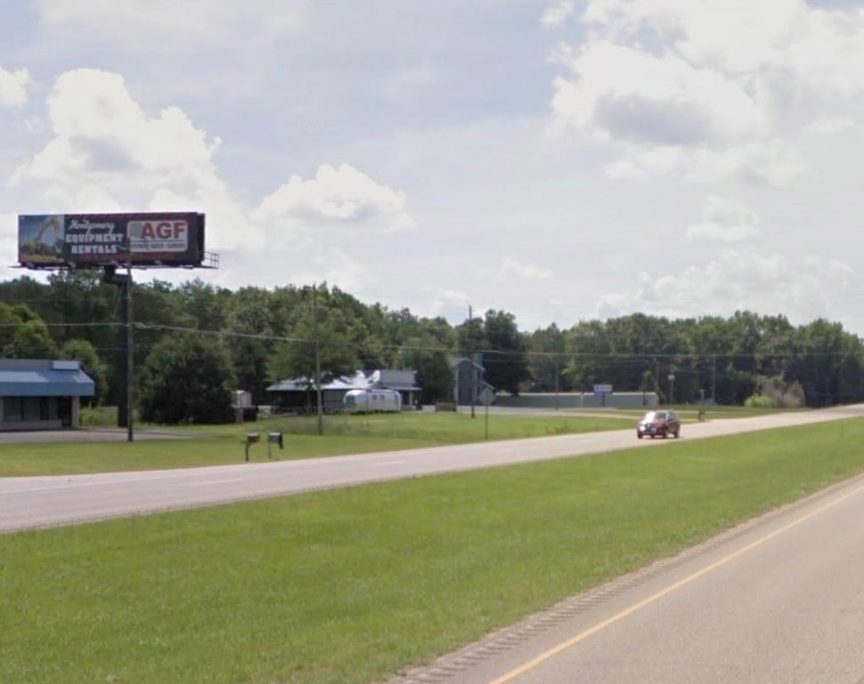 US Hwy 231 300 ft n/o Thrasher Rd E/S, N/F Media