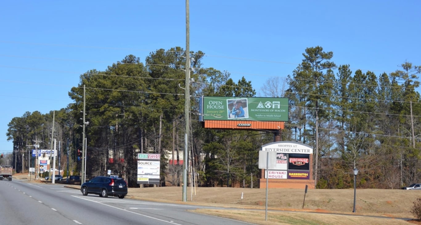 RIVERSIDE DR. S/O GATEWAY DR. OPP. RIVER CROSSING CTR. NS/FE Media