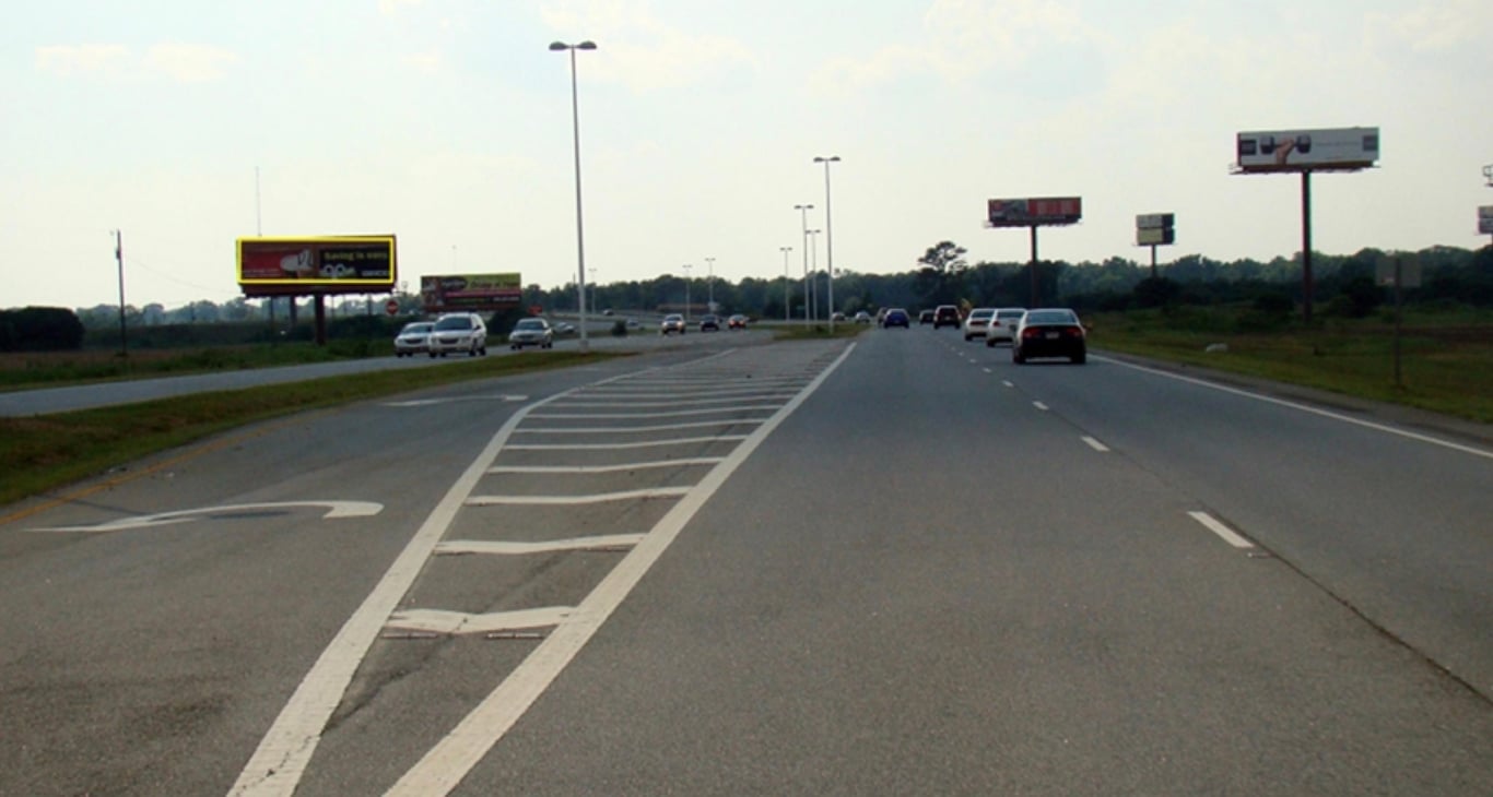 RUSSELL PKWY E/O I75 LOC. 2 SS/FE P-2 Media